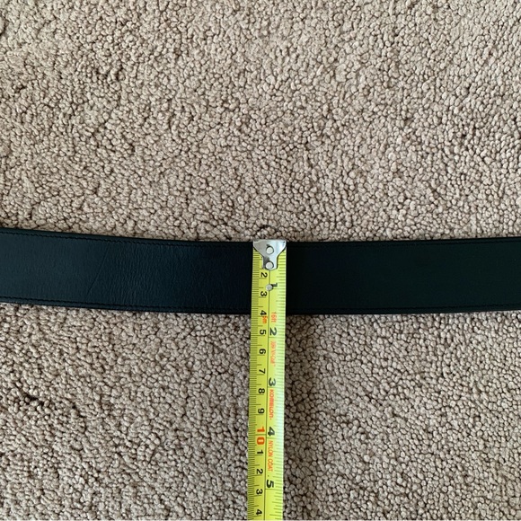 Authentic GUCCI unisex black leather belt with GG interlocking buckle - Picture 8 of 8